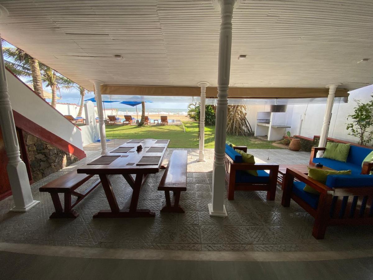 Tropical Beach House Hikkaduwa Extérieur photo