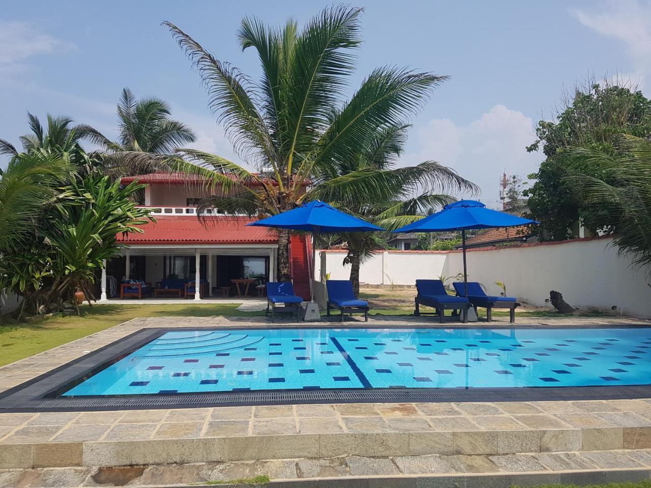 Tropical Beach House Hikkaduwa Extérieur photo